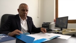 Kryetari i Zubin Potokut thotë se “nuk ka kushte pune” në objektin komunal
