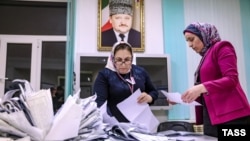 Подсчет голосов по итогам президентских выборов в Грозном. 17 марта 2024 года 