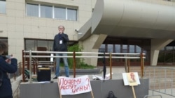 Александр Жданов на митинге в Чите