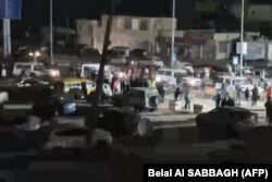 Vozila Crvenog krsta koja prevoze oslobođene taoce stižu na prelaz Rafa s Egiptom, 26. novembar 2023.