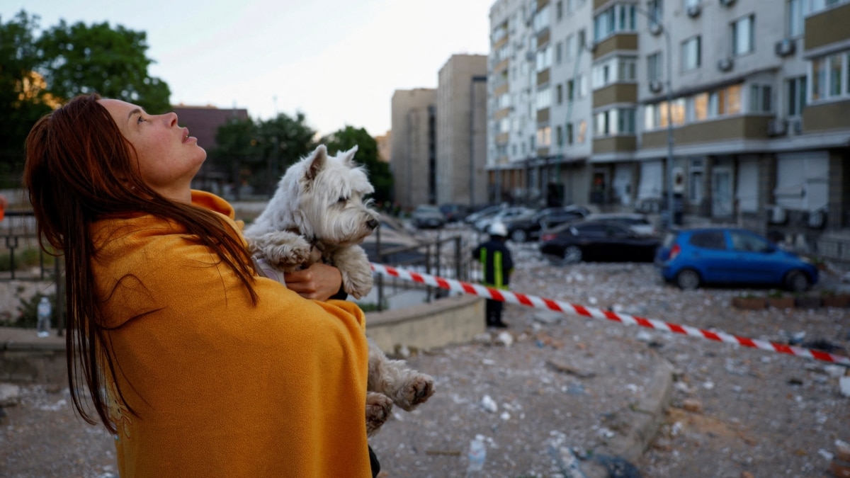 Russia Launches New Deadly Air Strikes On Kyiv; Drones Hit Moscow Buildings - Vimarsana News