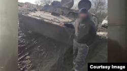 Ин муҳоҷири тоҷик гуфта буд, ки маҷбурӣ ба гурӯҳи муздурони "Вагнер"-и Русия ҷалб ва ба Украина бурда шуд. Акс аз бойгонӣ, аз моҳи ноябри соли 2022