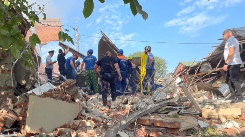 В Апшеронске на Кубани произошел взрыв в торговом здании, есть пострадавшие