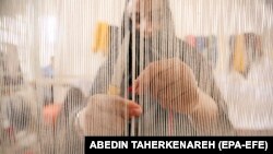 روند بیمه شدن بافندگان فرش در یک دهه اخیر متوقف شده است