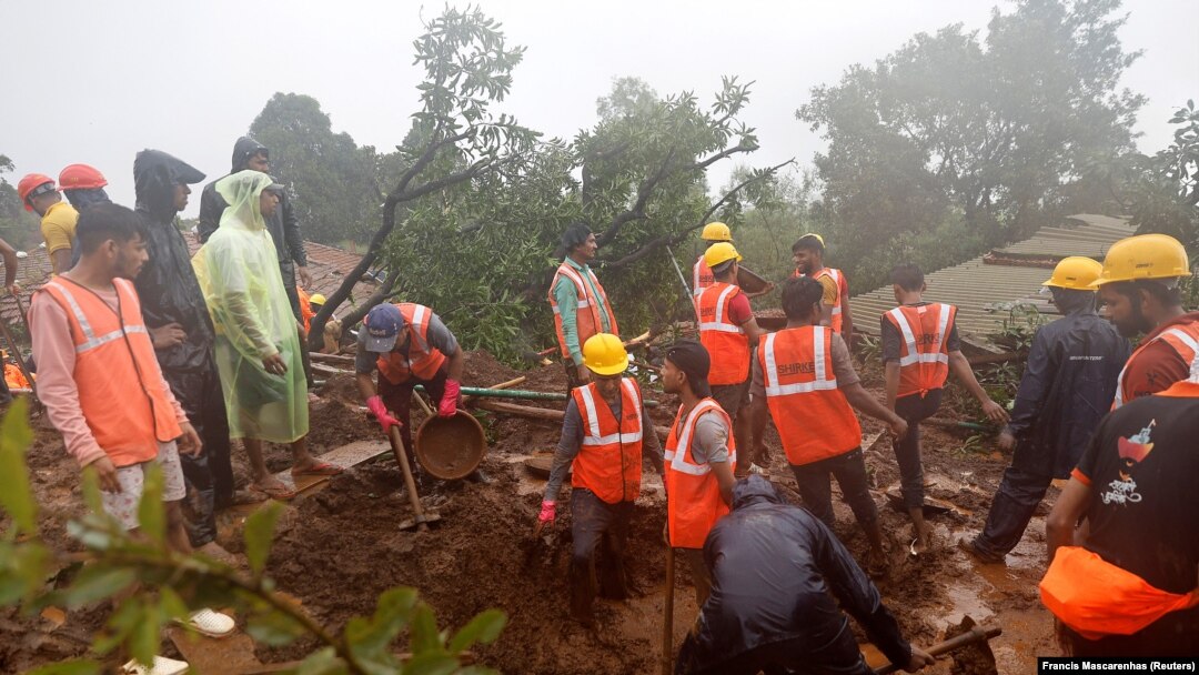 Жер көчкү алдында калгандарды куткаруу учуру, Индия. 20-июль, 2023-жыл