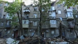 Житловий будинок у Дніпрі, уражений російським ракетним ударом, 19 квітня 2024 року