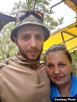 Тетяна Геєнко з онуком брата Іваном