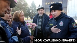 Представители Коммунистической партии Кыргызстана. Бишкек. Архив.