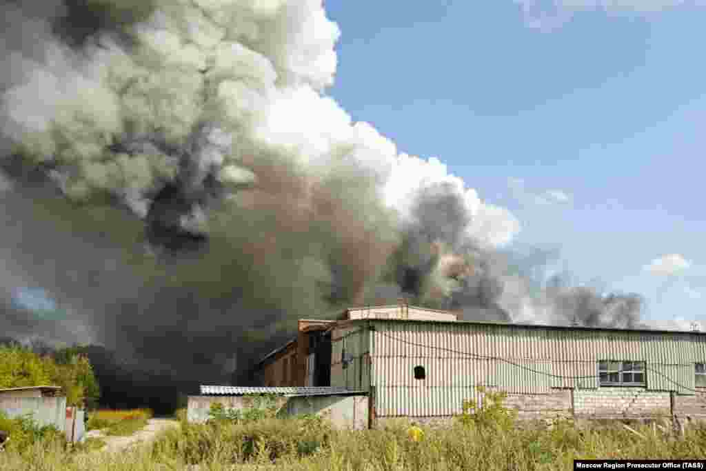 Smoke rises from a fire in a battery production workshop in Voskresensk, near Moscow, on August 3. No casualties were reported in the blaze.&nbsp;
