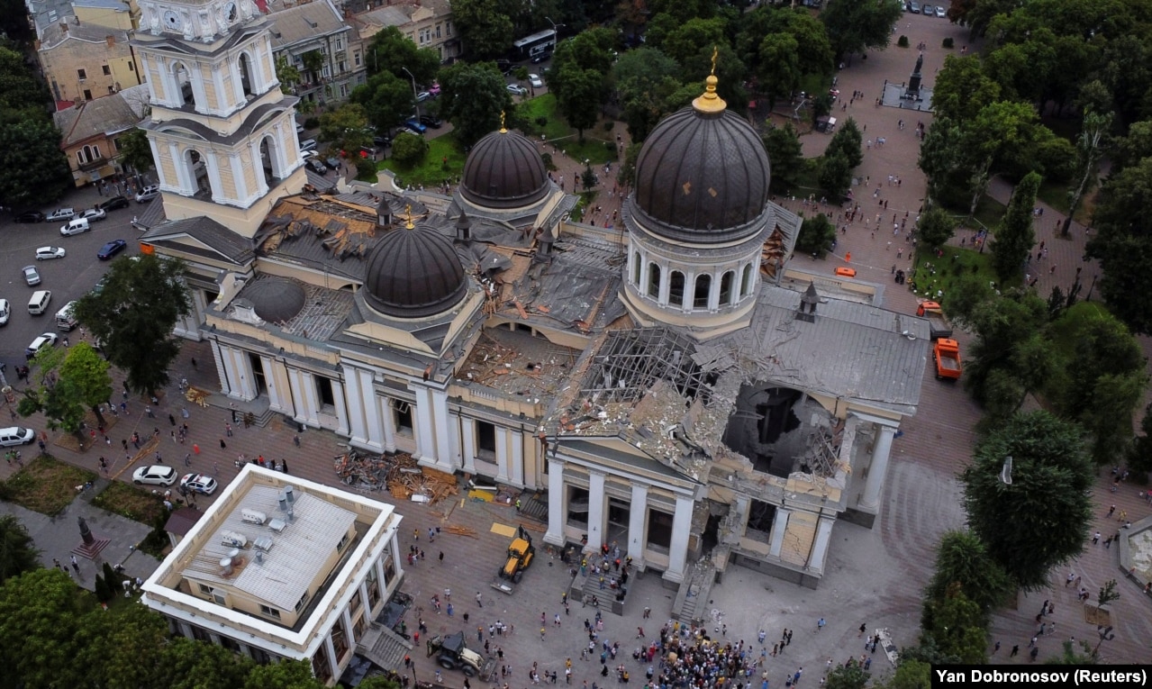 Пошкоджений під час російського ракетного обстрілу Спасо-Преображенський собор в Одесі, 23 липня 2023 року