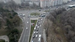 „În secolul XXI trebuie să te miști rapid, dacă vrei să reușești multe”. Ce soluții văd șoferii pentru ambuteiajele din capitală