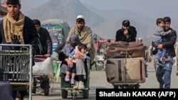 جریان اخراج مهاجرین فاقد اسناد قانونی افغان از پاکستان