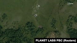 Satelitski snimak prikazuje područje u kojem se privatni avion povezan sa šefom plaćenika Wagnera Jevgenijem Prigožinom srušio u blizini Kuženkina, u regiji Tver, Rusija, 24. avgusta 2023.