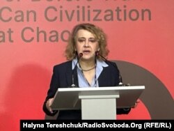 Українська письменниця Оксана Забужко на медіафорумі у Львові