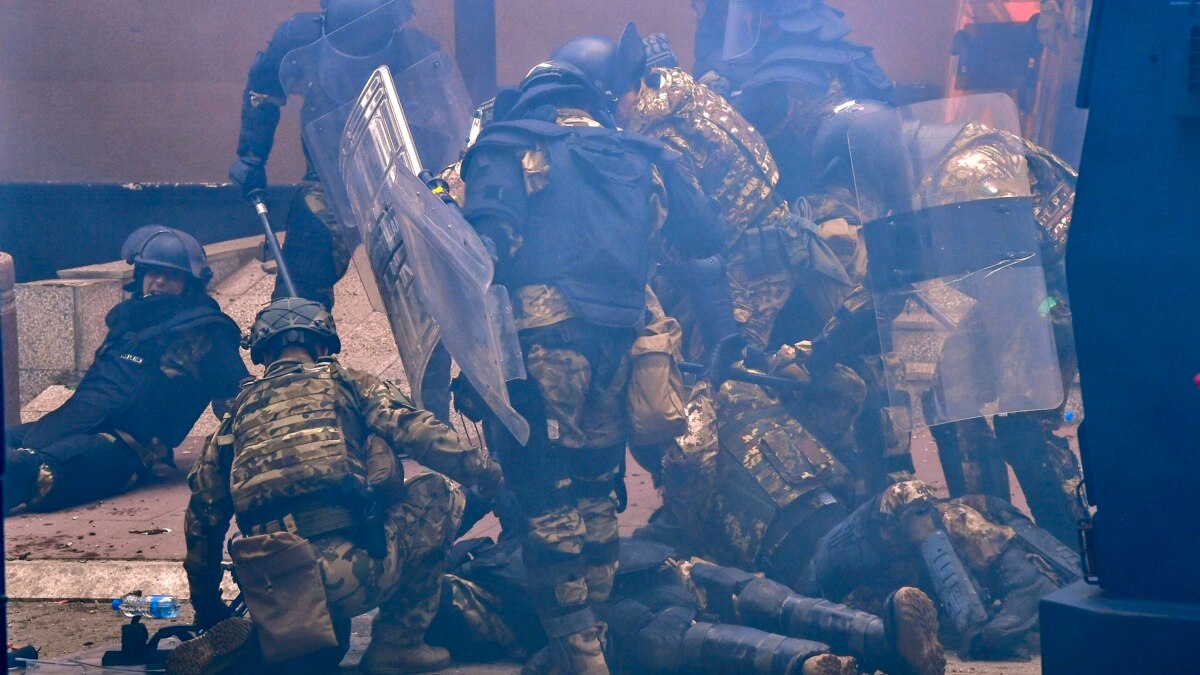 Dozens Injured Amid Clashes In Serb-Majority Town In Kosovo