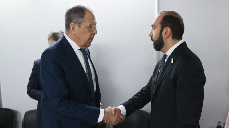 Russian, Armenian FMs Talk Amid Rising Tensions