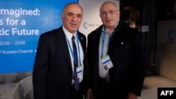 Гарри Каспаров и Михаил Ходорковский