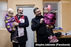 Українські діти, який повернули за посередництва Катару