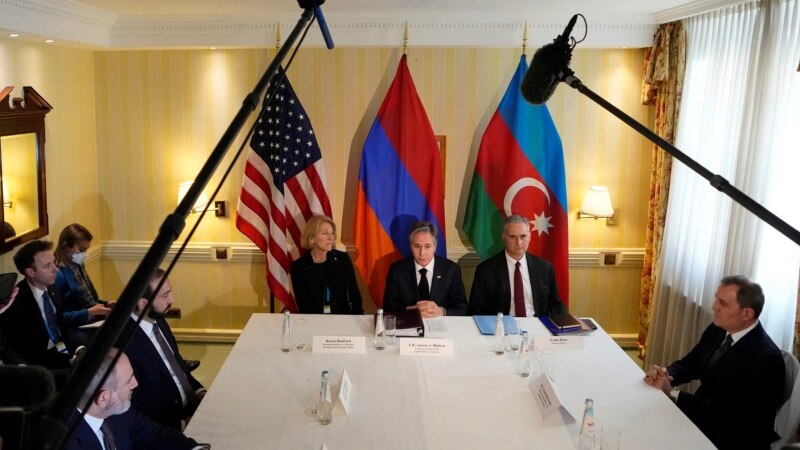 Blinken Again Talks To Armenian, Azeri Leaders