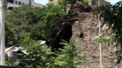 Արամի 23 հասցեի շենքն այժմ կիսաքանդ է