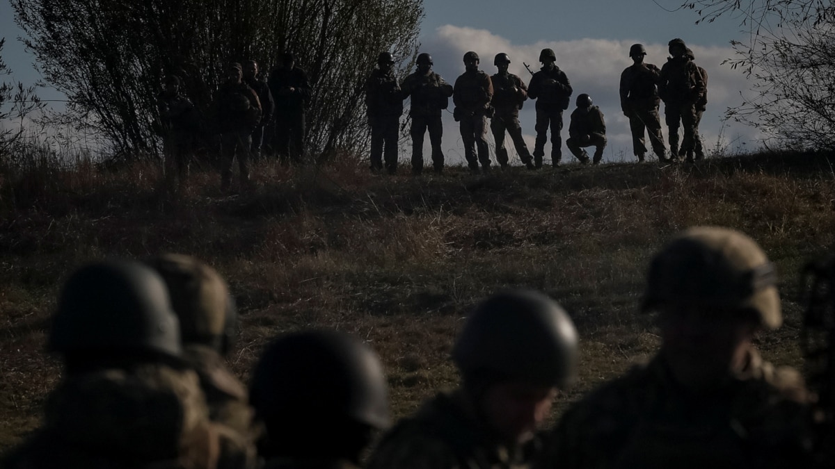 «Чекаю на комплексні рішення» – Зеленський про питання мобілізації, які обговорювали на Ставці