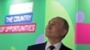 Владимир Путин во время визита в "Сириус", 2024 год