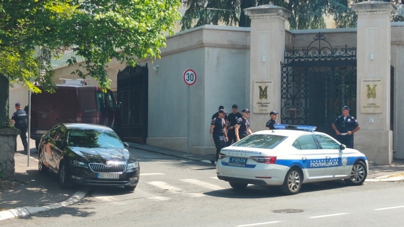 'Teroristički akt': Napad na žandarma ispred Ambasade Izraela u Beogradu