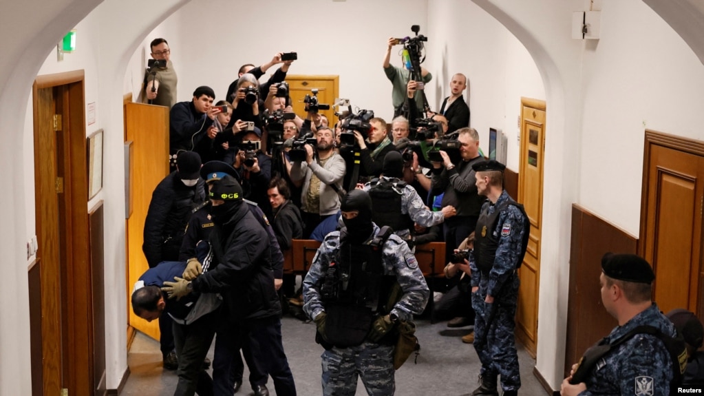RUSSIA-SHOOTING/SUSPECTS-COURT