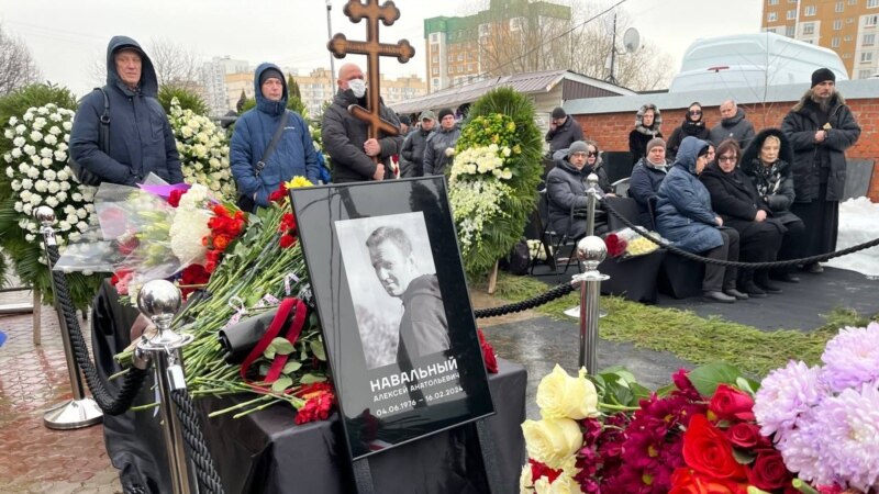 Hiljade ljudi oprostilo se od Navaljnog u Moskvi