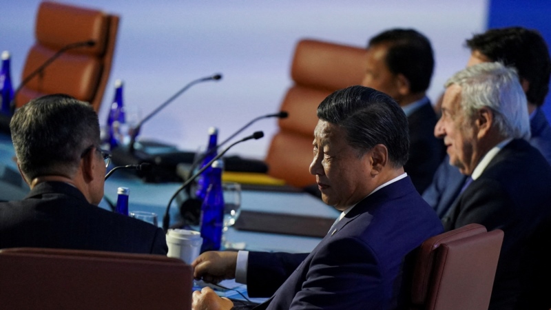 Средба на кинескиот претседател со американски бизнисмени 