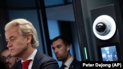 Geert Wilders, a Szabadságpárt vezetője 2023. november 24-én, két nappal azután, hogy a legtöbb szavazatot szerezte meg a hollandiai választásokon