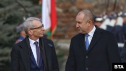 Премиерът Николай Денков и президентът Румен Радев
