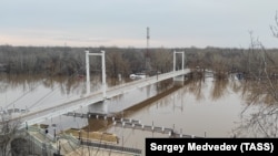 Весняний паводок у Оренбурзі, розлилася річка Урал, фото ілюстративне