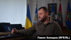 За словами очільника МВС, відомство поіменно встановило тих поліцейських, які пішли на добровільну співпрацю з Росією