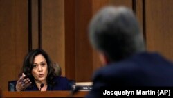 Tad senatorica Kamala Harris tokom ispitivanja Trumpovog kandidata za suca Vrhovnog suda Bretta Kavanaugha, 5. 9. 2018.