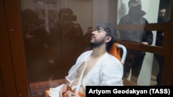 Подозреваемый в совершении теракта Мухаммадсобир Файзов со следами пыток в зале суда