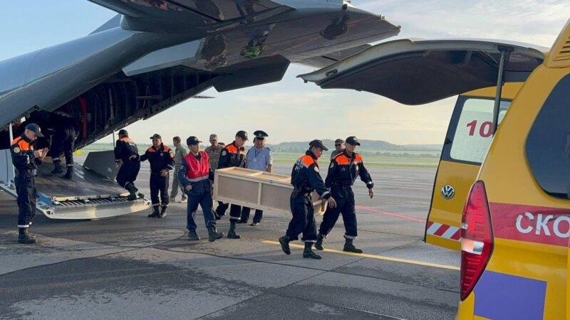 Ноокаттагы селде каза болгон төрт баланын сөөгү Казакстанга жеткирилди