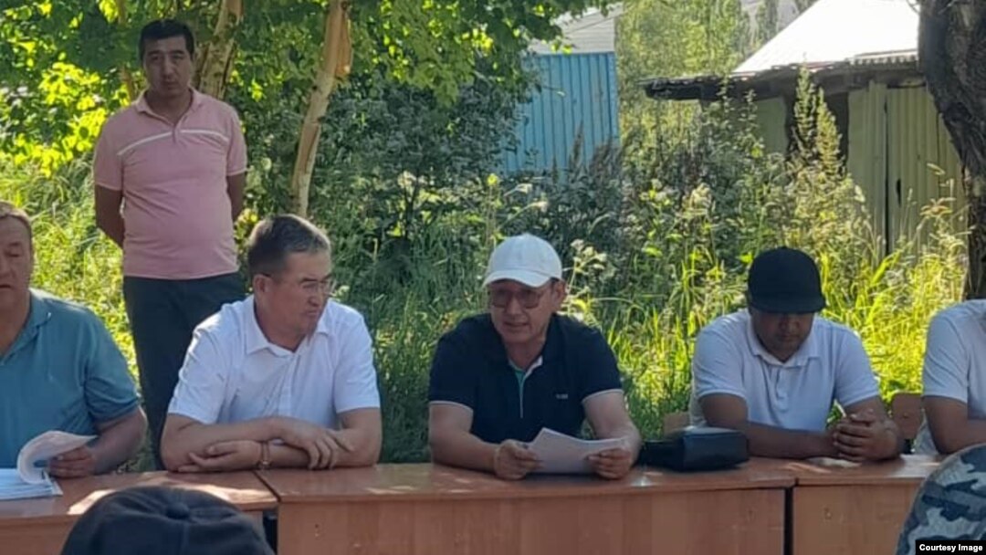 Чаткалда 12-июлда “Аташ-Чапкан” боюнча өткөн жыйын. 