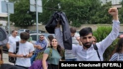 „ევოლუშენი“ ონლაინკაზინოებს ემსახურება, რაც გულისხმობს კაზინოებისთვის ლაივთამაშების წაყვანის მომსახურებას სპეციალურად მოწყობილი სტუდიებიდან.