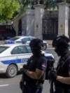 Policija na mjestu napada ispred Izraelske Ambasade u Beogradu, 29. juni 2024. 