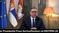 Predsednik Srbije Aleksandar Vučić uručio je ruskom ambasadoru pismo za predsednika Rusije Vladimira Putina 