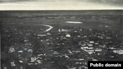 Вид на Якутск с дирижабля "Граф Цеппелин". Фото: Хуго Эккенер. 1929 год
