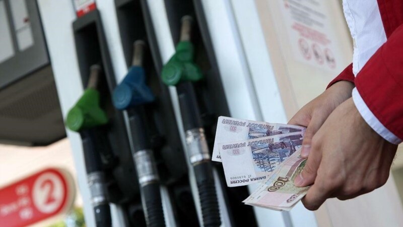 Русия төбәкләре арасында бензин арзанлыгы ягыннан Татарстан – 28, Башкортстан – 38нче урында