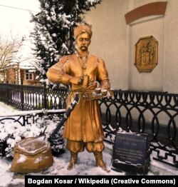 Пам’ятник Юрію Францу Кульчицькому в селі Кульчиці Самбірського району Львівської області