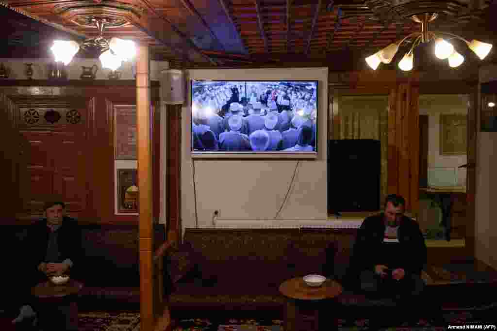 For those who were unable to attend in person, a broadcast could be watched in a prayer room at the tekke. An estimated 95 percent of Kosovo&#39;s 1.66 million people are Muslims, but only a tiny fraction -- a few thousand -- are dervishes.