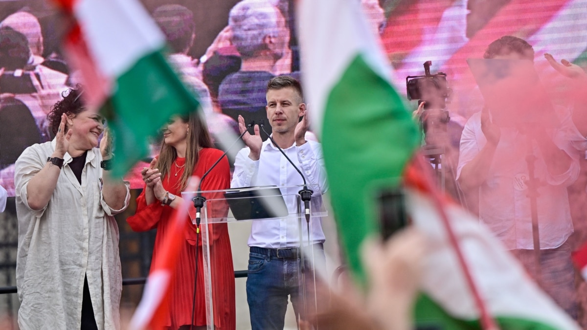 3 perc: Szakértő: Magyar Péter egzisztenciális fenyegetést jelent a legtöbb ellenzéki pártra, a Fidesz pedig...