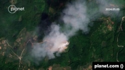 Dim sa deponije Duboko vidljiv je na satelitskim snimcima, 5. maja 2024.