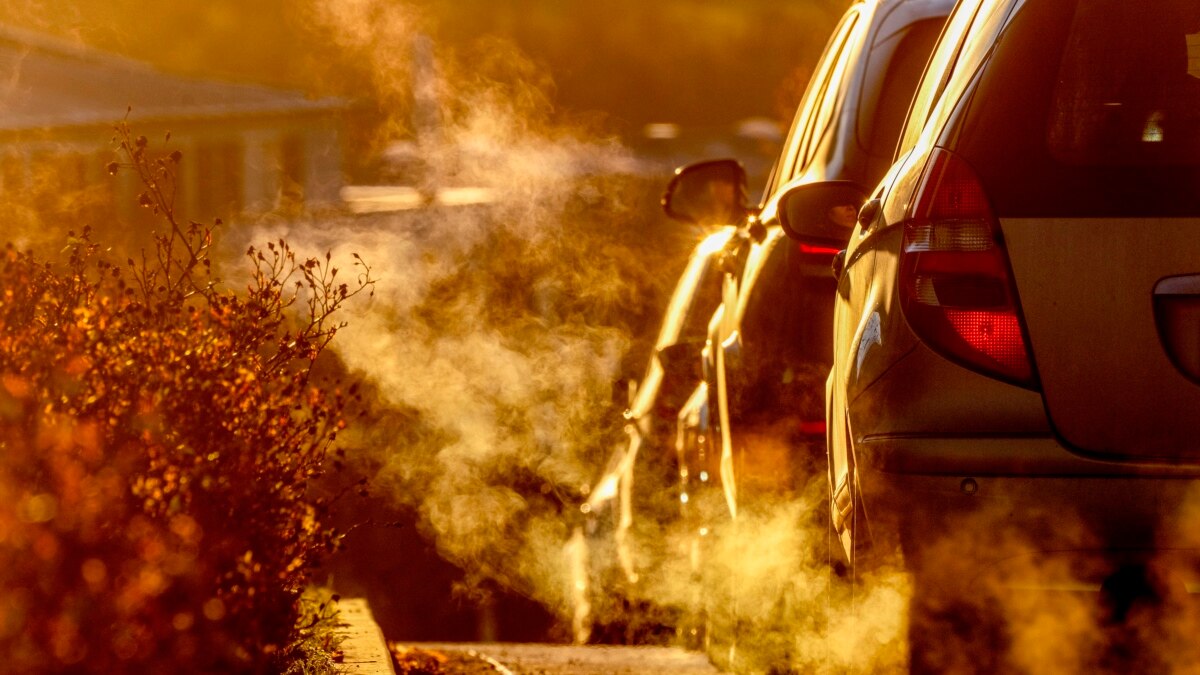 София спира да приема замърсяващи коли в центъра за три