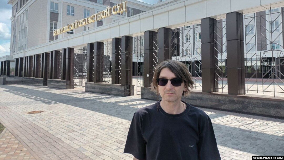 Russian journalist Andrei Novashov (file photo)