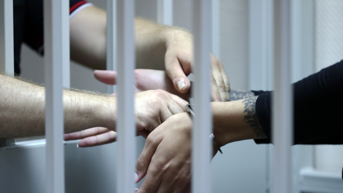 An ex-employee of the Ministry of Natural Resources received 12 years in prison for treason